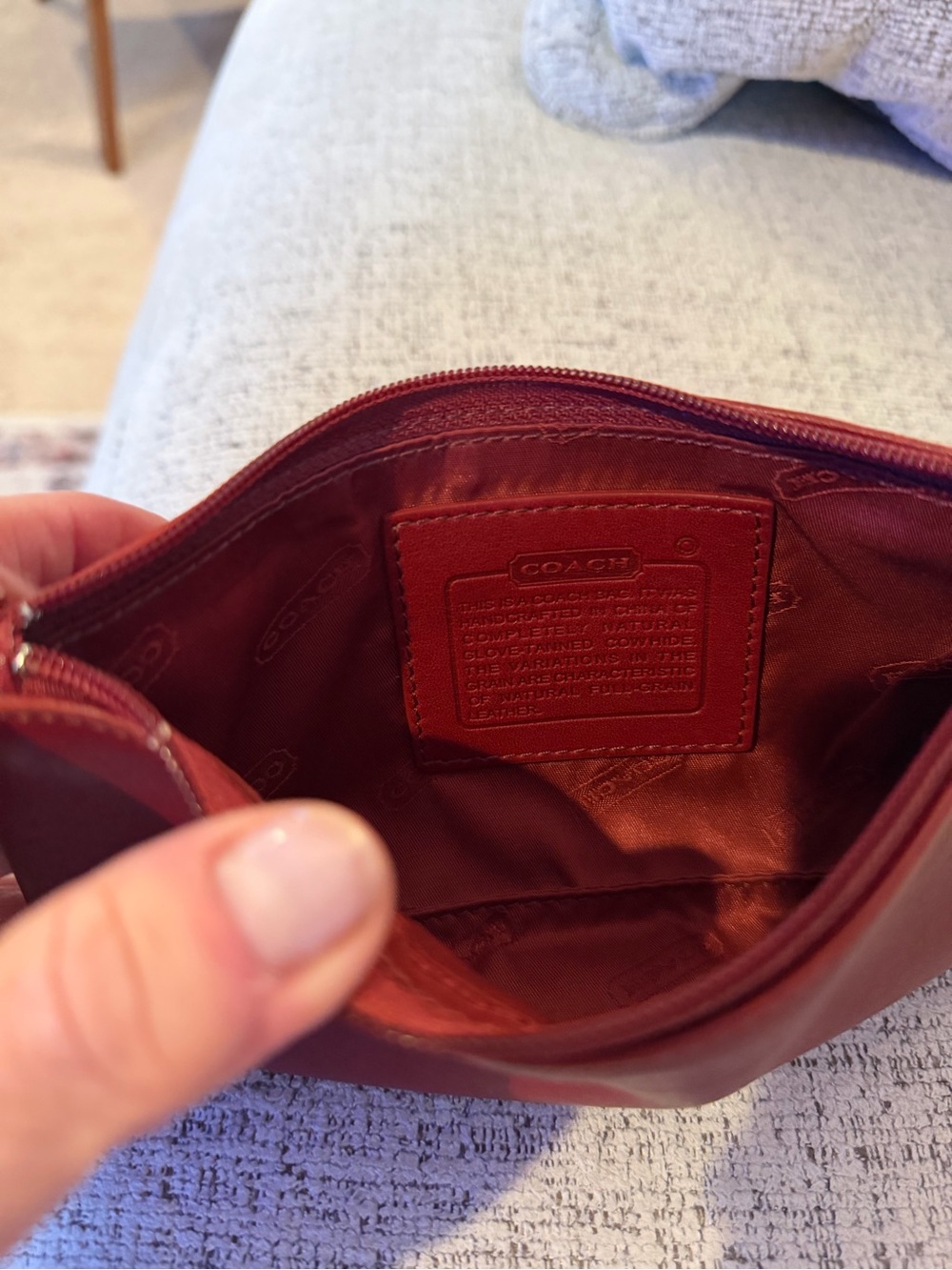 Coach Vintage Red Smooth Leather Zip Pouch with Metal tag 8x4.5 Bullseye creed - Picture 4 of 9
